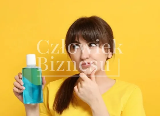 Kiedy i dlaczego sięgać po płyn do ust po zabiegach stomatologicznych?