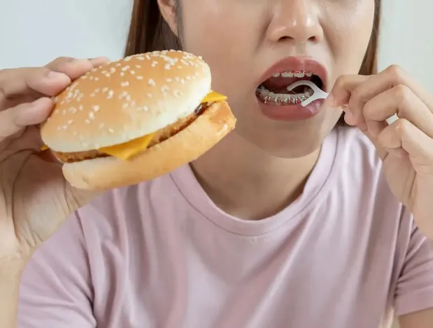 Jakie nawyki żywieniowe ułatwiają utrzymanie czystości aparatu?