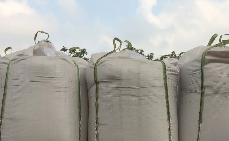 Jakie znaczenie mają big bag – worki kontenerowe w logistyce łańcucha dostaw surowców?